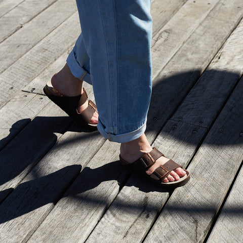 Hawaii Oiled Leather Sandal - Brown